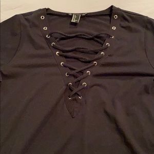 Forever 21 lace up t-shirt! Size small!